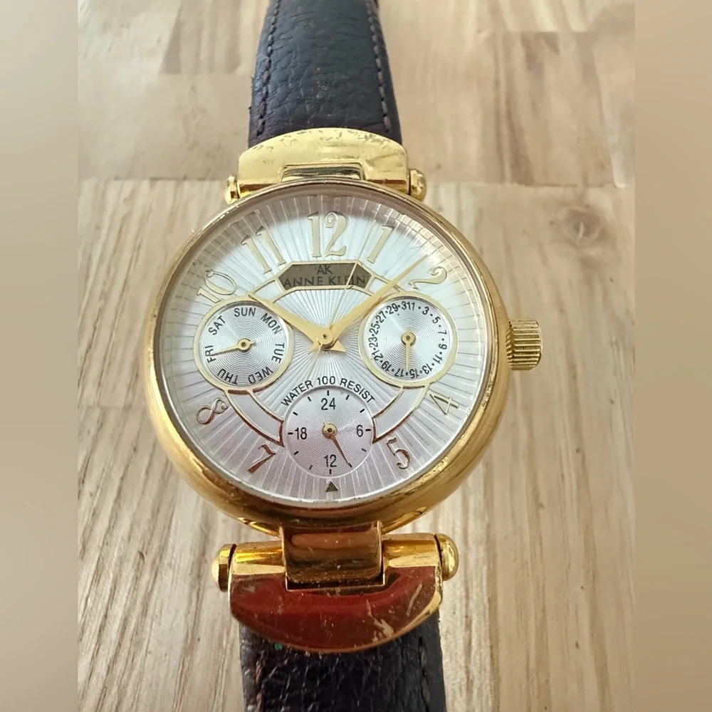 Vintage Anne Klein ladies gold tone brown leather watch NEW BATTERY